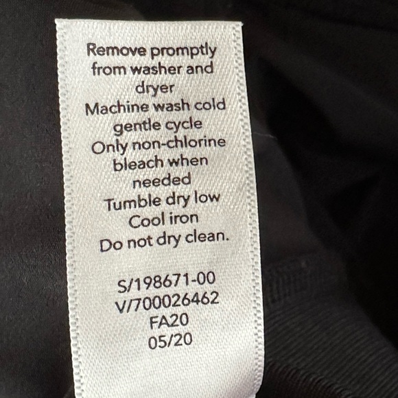 ATHLETA Women's Brooklyn Ankle Pant in Black Size 8 - Picture 12 of 13